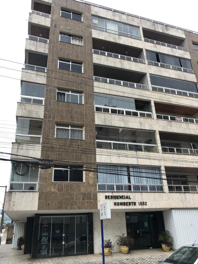 Alto Padrao - Apartamento De 3 Quartos Na Badalada Praia Do Morro A Poucos Passos Da Areia - Elevador -Wi-Fi กวาราปารี ภายนอก รูปภาพ
